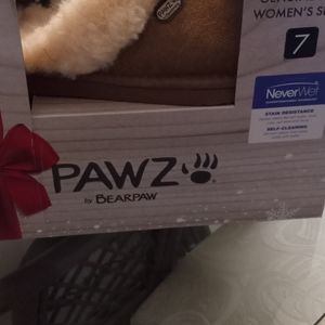 Bearpaws slippers